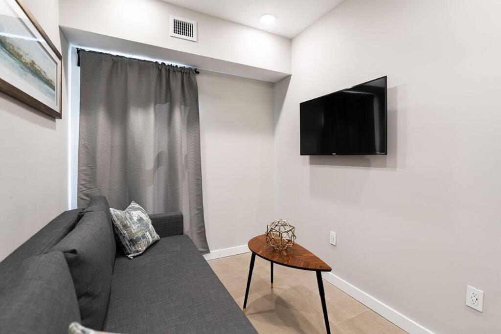 Elegant Miami Apartment East Little Havana / Free Parking 외부 사진